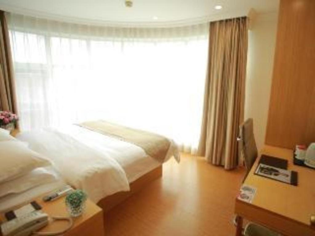 Greentree Inn Shanghai Sheshan National Tourist Resort Express Hotel מראה חיצוני תמונה
